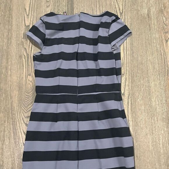 Victoria's Secret Gray Black Striped Short Sleeve Sheath Dress Size 10 - Picture 8 of 9